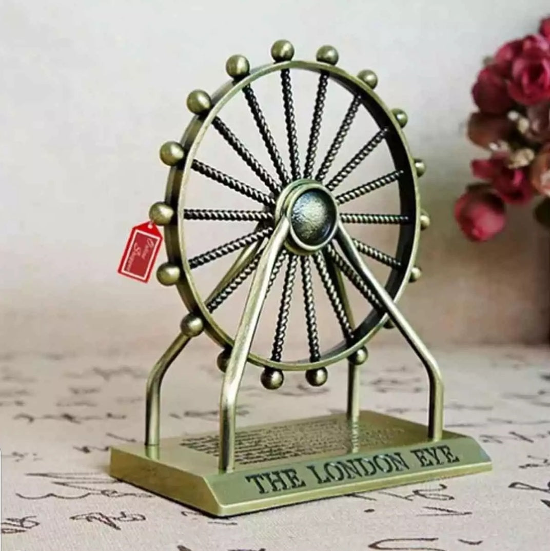 London Eye Metal Showpiece – European Iron Tabletop Décor